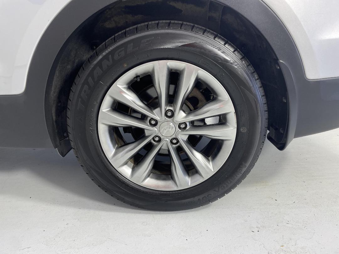 Photo '11' of Hyundai Santa FE Photo '11' of Hyundai Santa FE