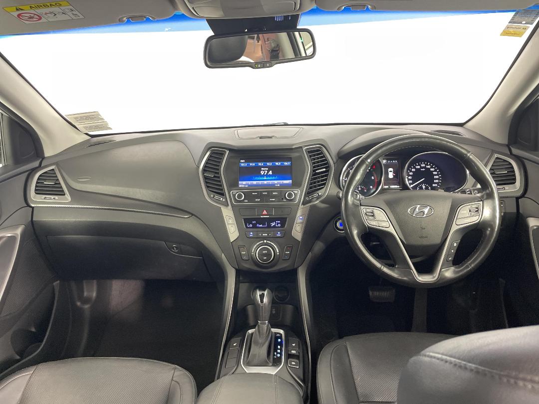 Photo '17' of Hyundai Santa FE Photo '17' of Hyundai Santa FE