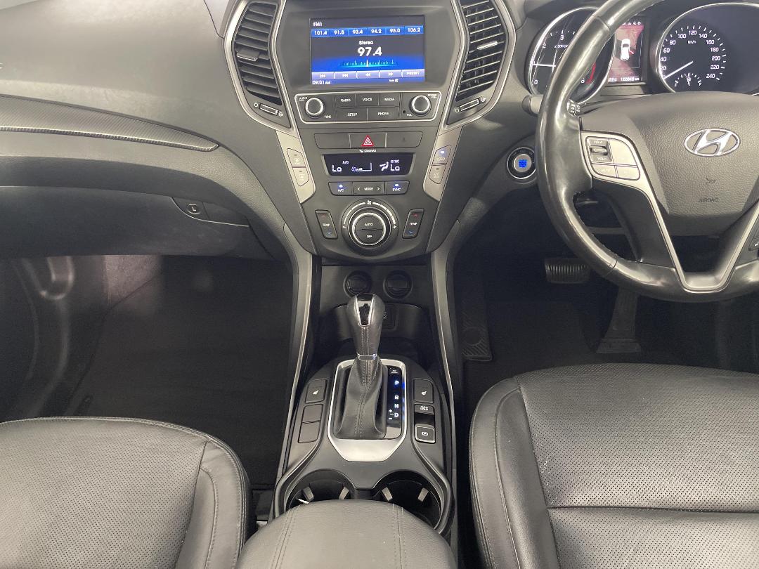 Photo '18' of Hyundai Santa FE Photo '18' of Hyundai Santa FE