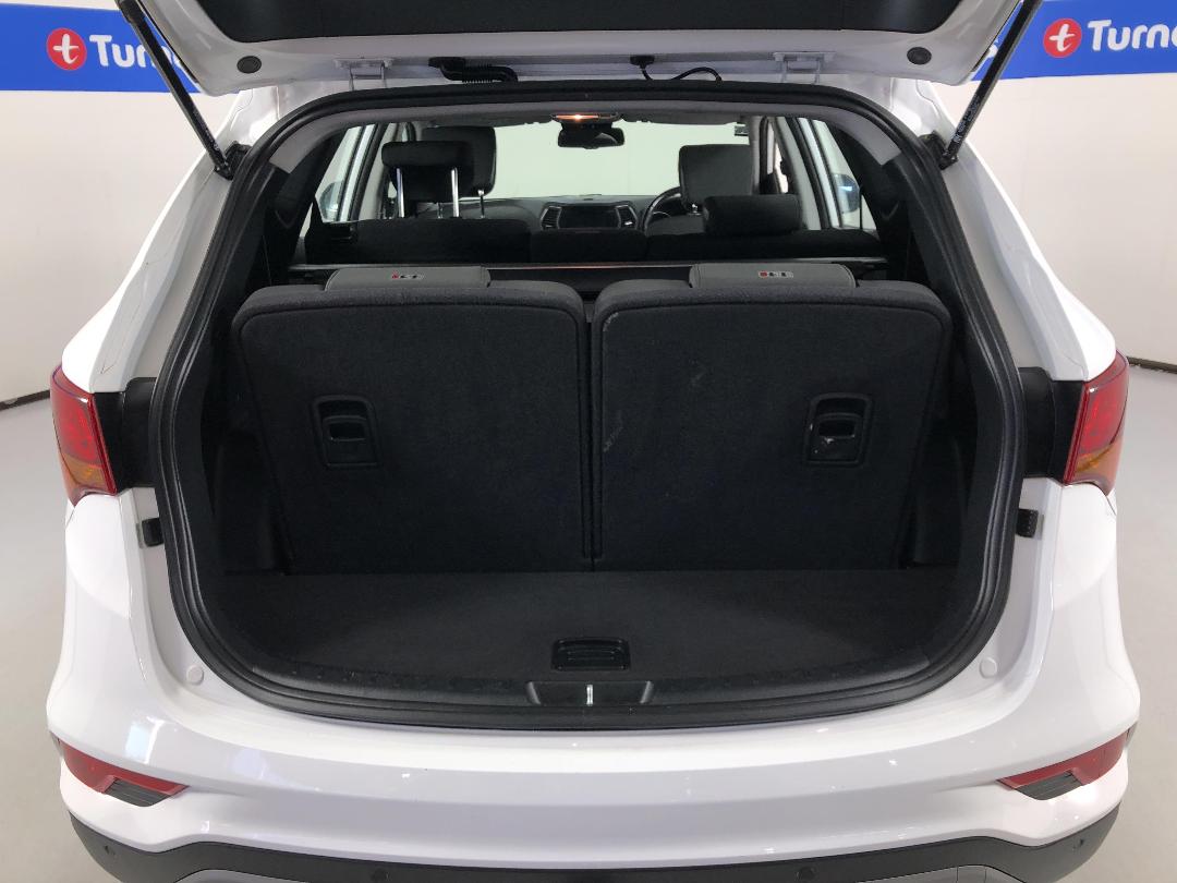 Photo '14' of Hyundai Santa FE Photo '14' of Hyundai Santa FE