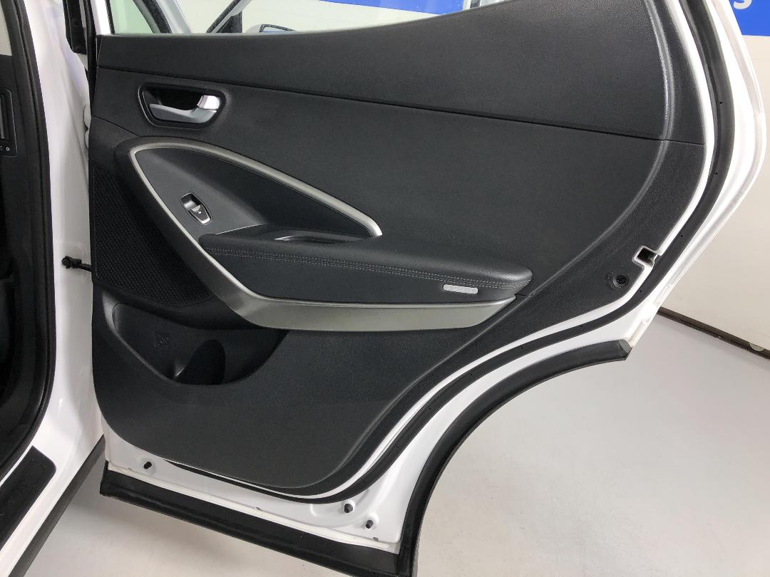 Photo '19' of Hyundai Santa FE Photo '19' of Hyundai Santa FE