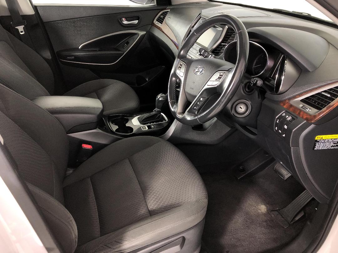 Photo '16' of Hyundai Santa FE Photo '16' of Hyundai Santa FE