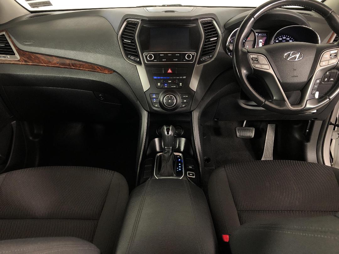 Photo '17' of Hyundai Santa FE Photo '17' of Hyundai Santa FE