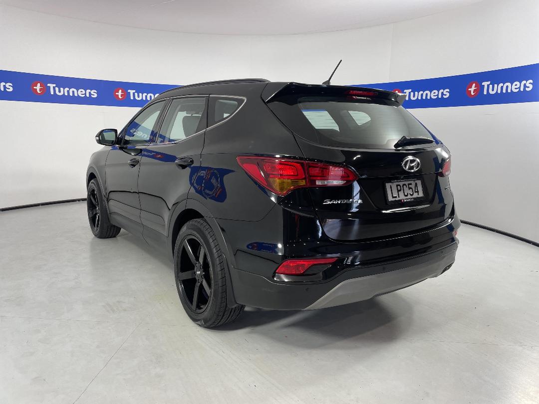 Photo '5' of Hyundai Santa FE Photo '5' of Hyundai Santa FE