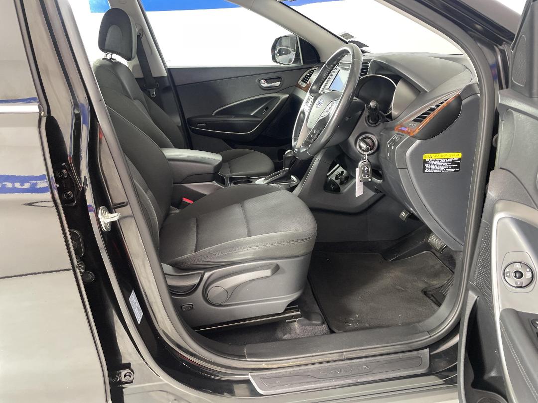 Photo '16' of Hyundai Santa FE Photo '16' of Hyundai Santa FE