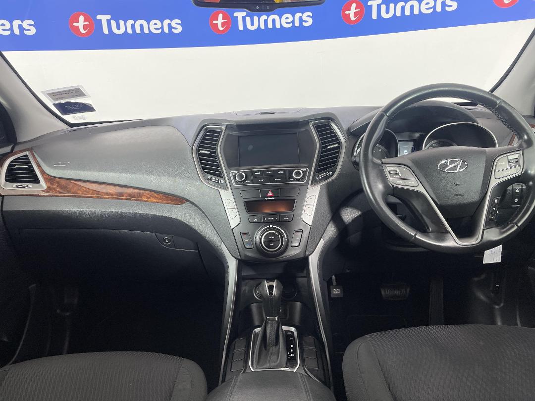 Photo '17' of Hyundai Santa FE Photo '17' of Hyundai Santa FE