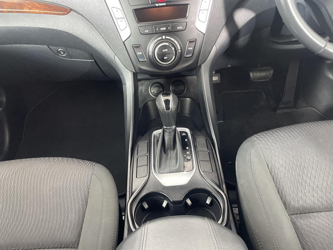 Photo '18' of Hyundai Santa FE Photo '18' of Hyundai Santa FE