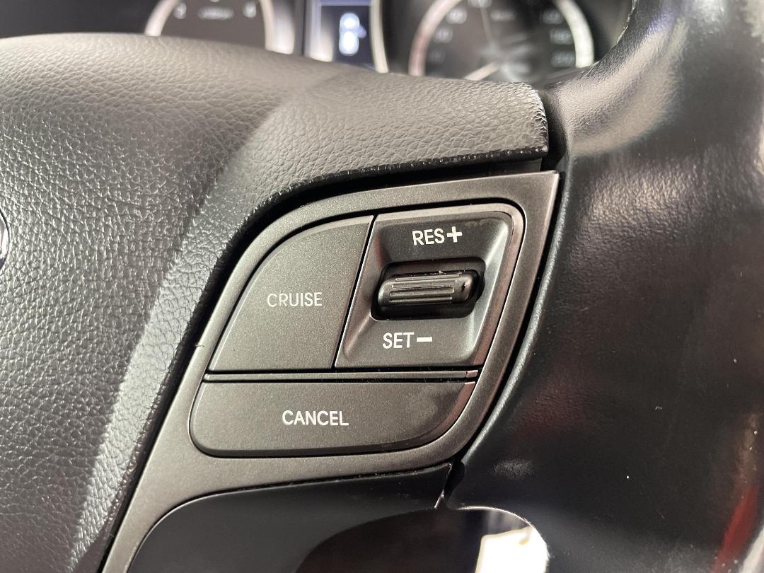 Photo '24' of Hyundai Santa FE Photo '24' of Hyundai Santa FE