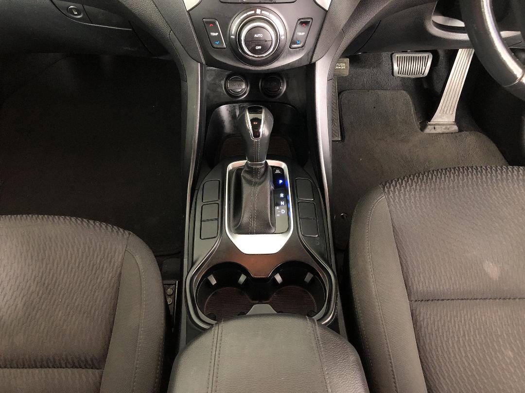 Photo '18' of Hyundai Santa FE