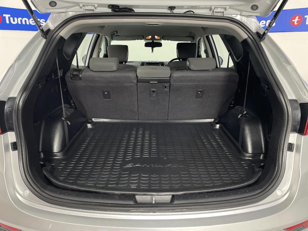 Photo '14' of Hyundai Santa FE