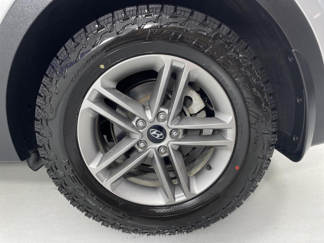 Photo '11' of Hyundai Santa FE