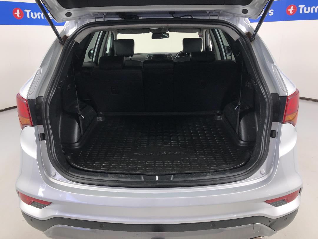 Photo '14' of Hyundai Santa FE Photo '14' of Hyundai Santa FE