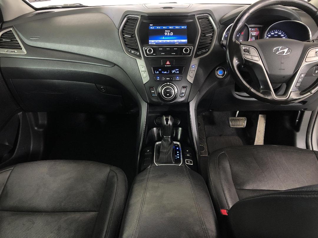 Photo '17' of Hyundai Santa FE Photo '17' of Hyundai Santa FE