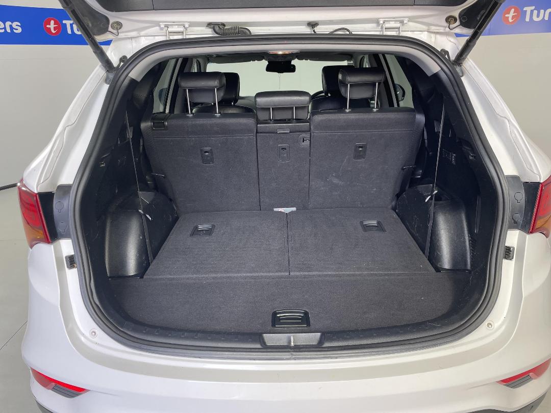 Photo '14' of Hyundai Santa FE Photo '14' of Hyundai Santa FE