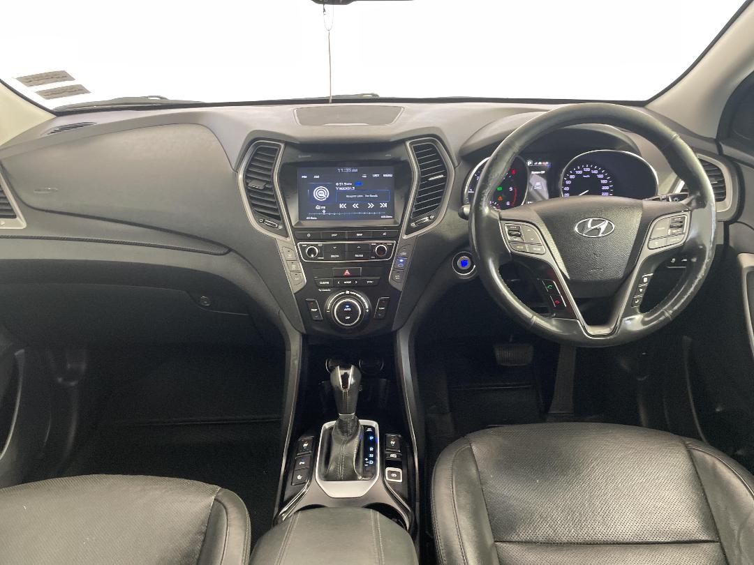 Photo '17' of Hyundai Santa FE Photo '17' of Hyundai Santa FE