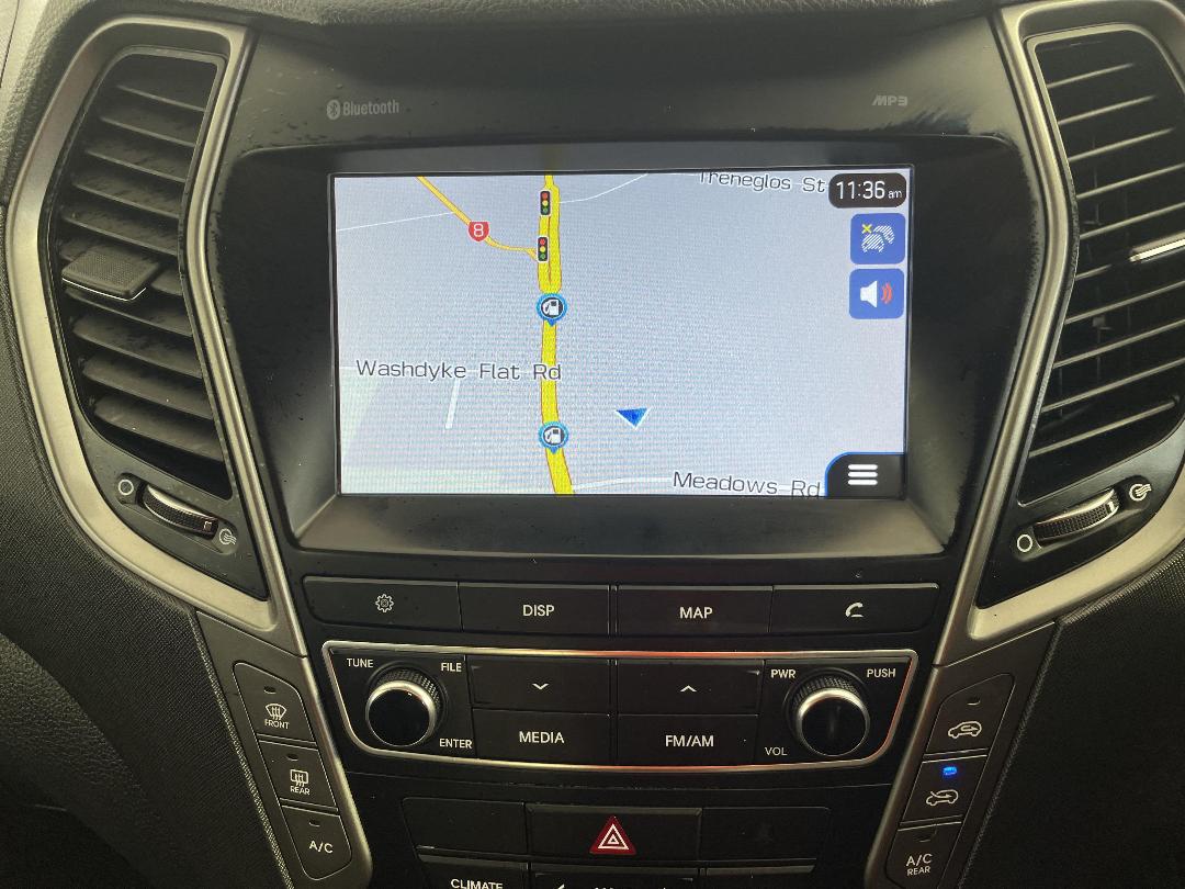 Photo '24' of Hyundai Santa FE Photo '24' of Hyundai Santa FE