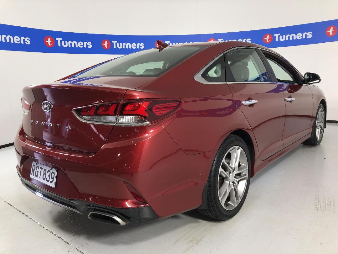 Photo '7' of Hyundai Sonata