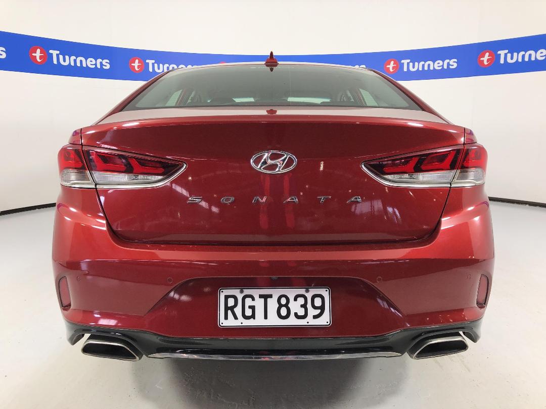 Photo '6' of Hyundai Sonata