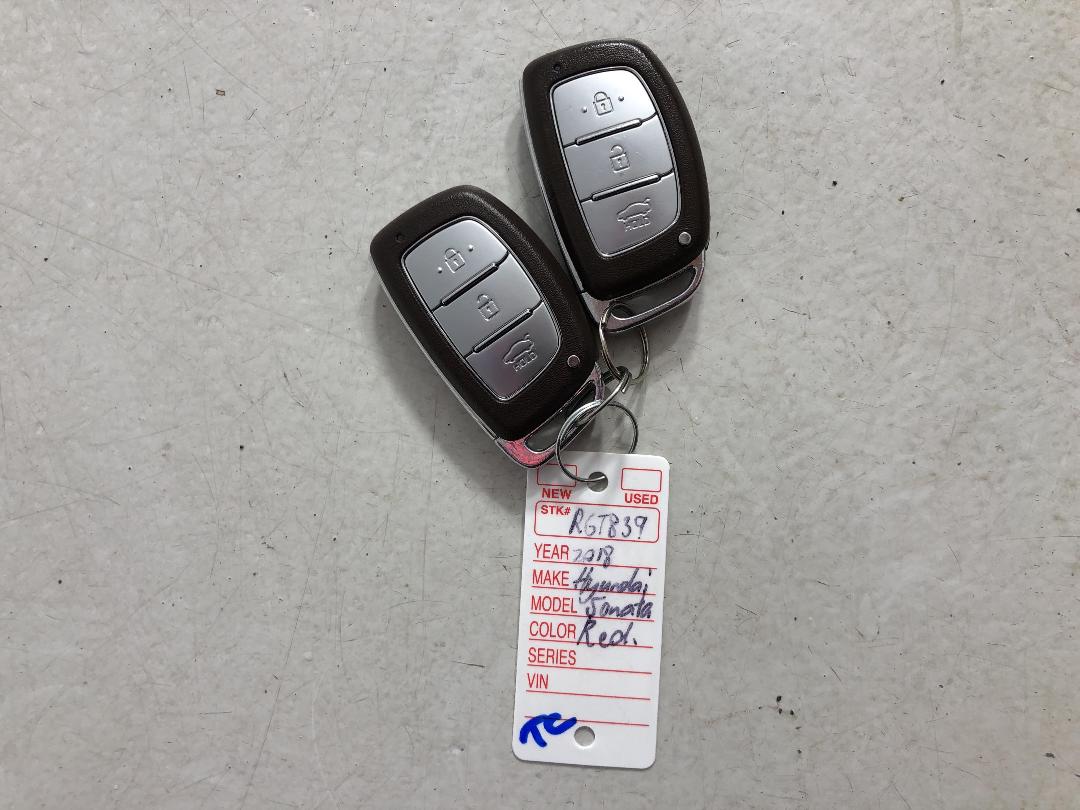 Photo '22' of Hyundai Sonata