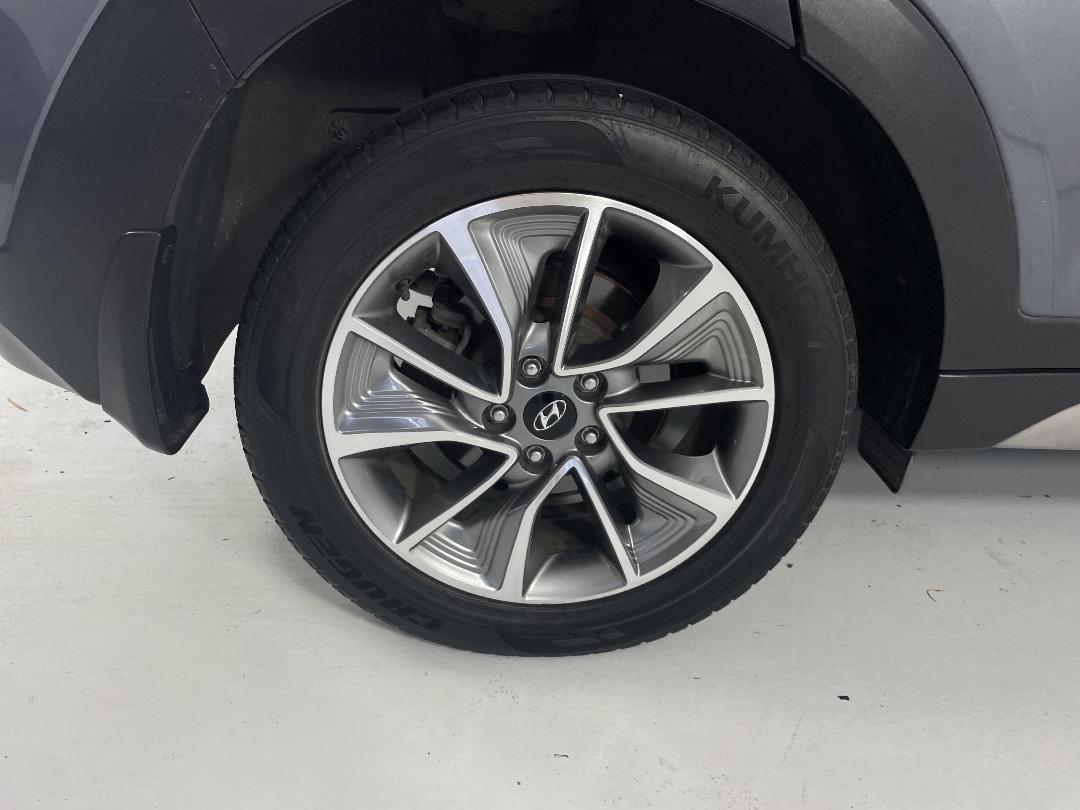 Photo '12' of Hyundai Tucson