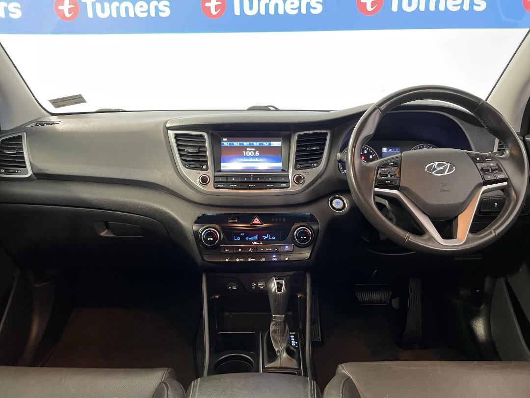 Photo '17' of Hyundai Tucson Photo '17' of Hyundai Tucson