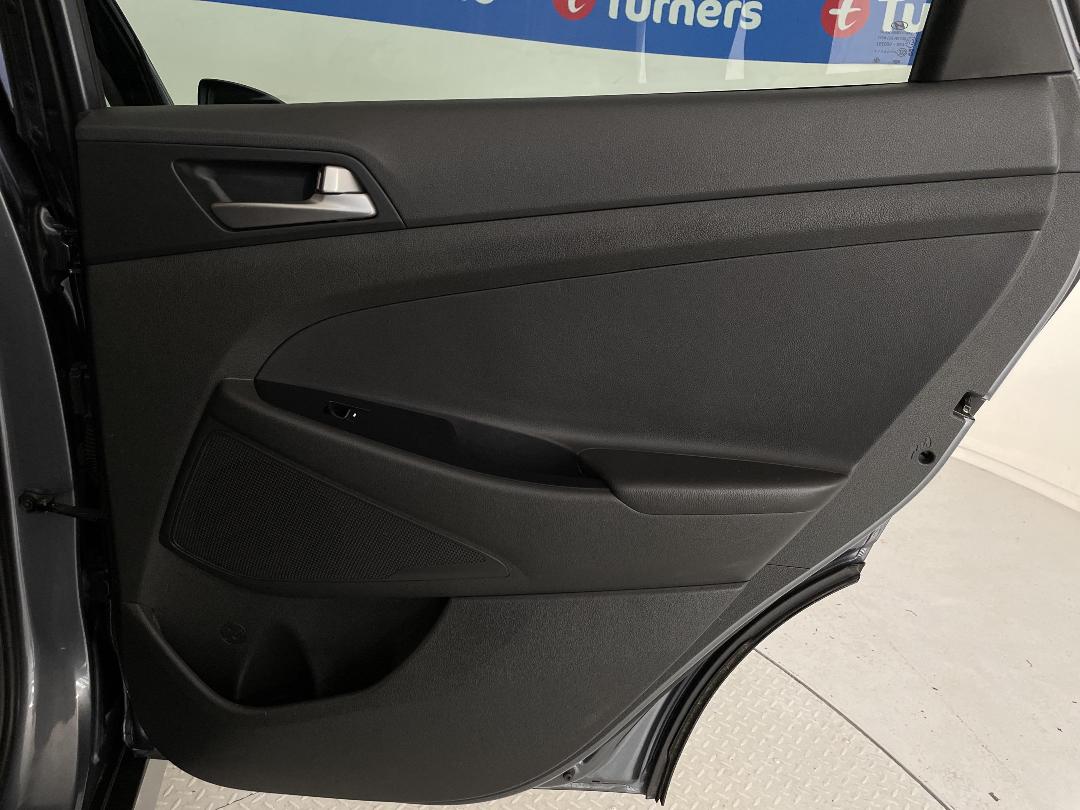 Photo '19' of Hyundai Tucson Photo '19' of Hyundai Tucson