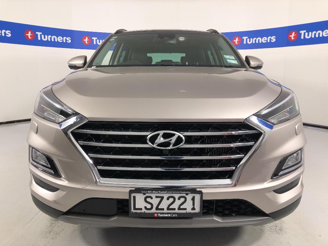 Photo '2' of Hyundai Tucson Photo '2' of Hyundai Tucson