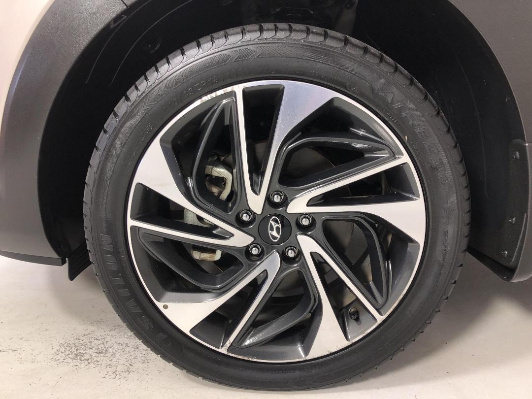 Photo '10' of Hyundai Tucson Photo '10' of Hyundai Tucson