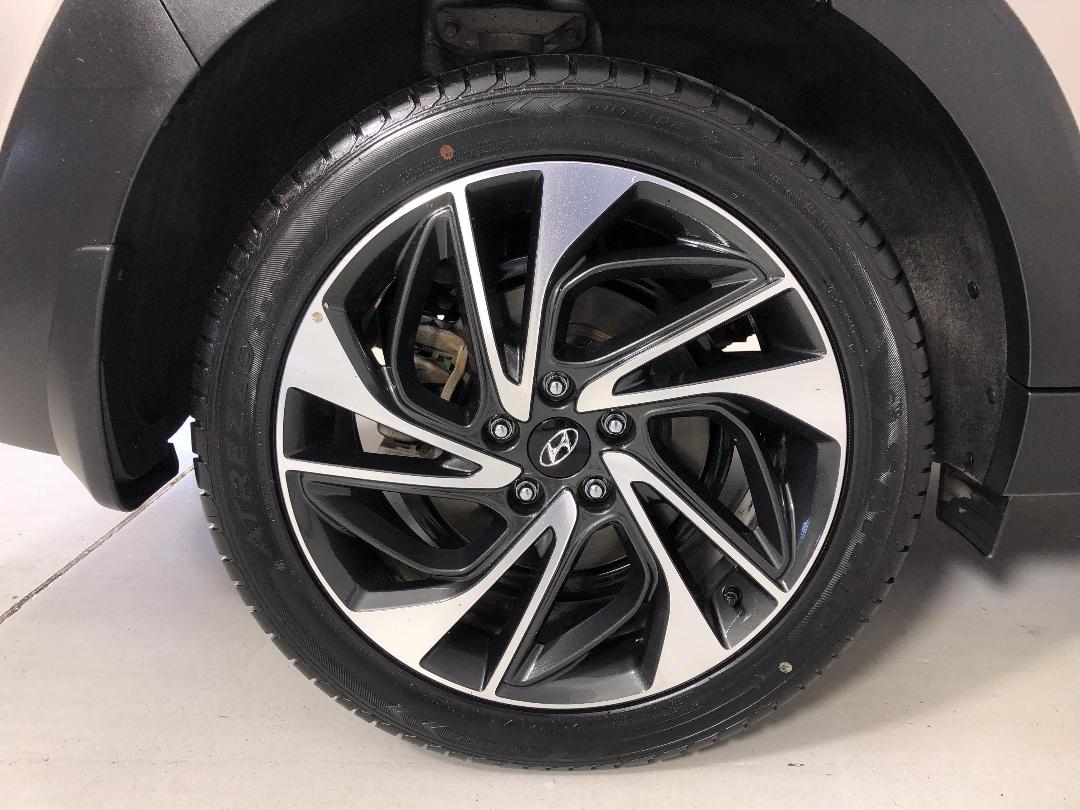 Photo '12' of Hyundai Tucson Photo '12' of Hyundai Tucson