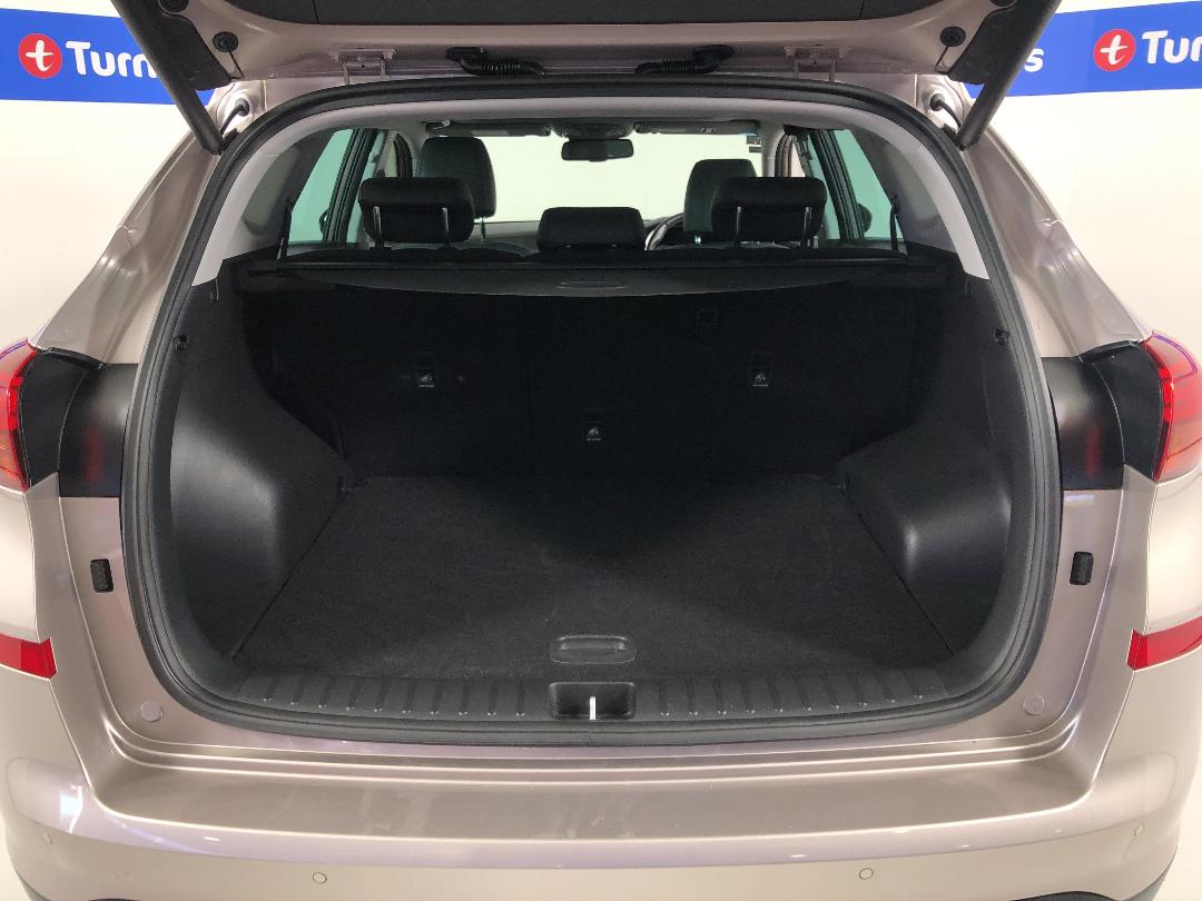 Photo '14' of Hyundai Tucson Photo '14' of Hyundai Tucson