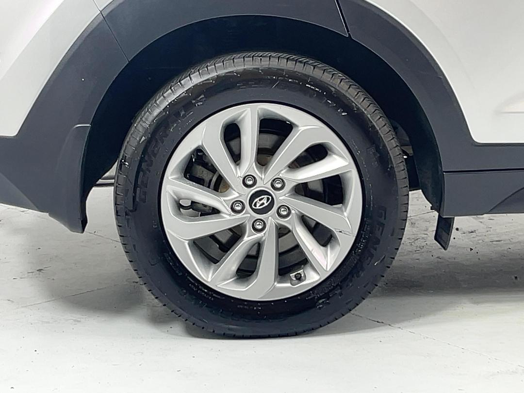 Photo '12' of Hyundai Tucson