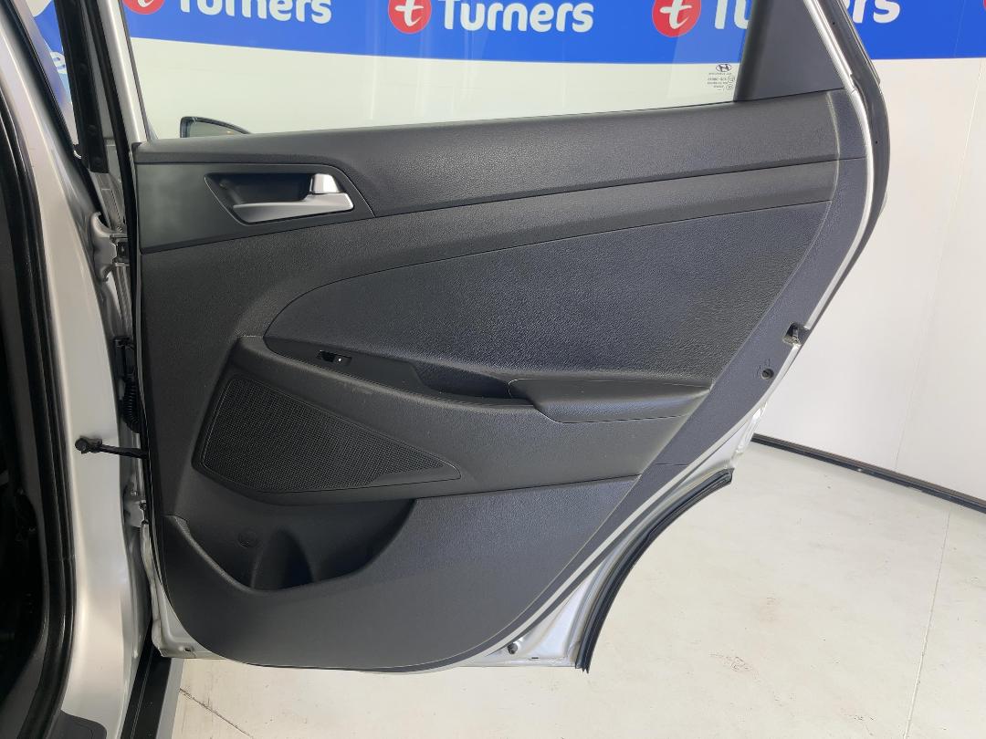 Photo '19' of Hyundai Tucson