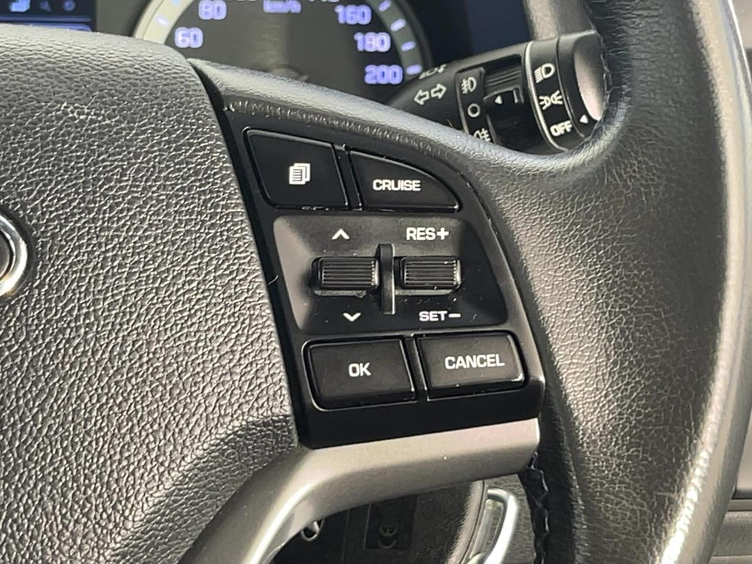 Photo '24' of Hyundai Tucson