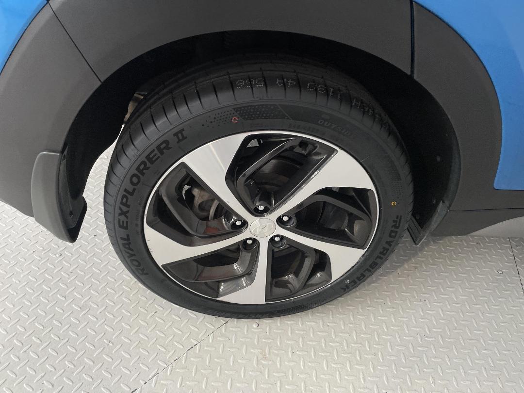 Photo '12' of Hyundai Tucson