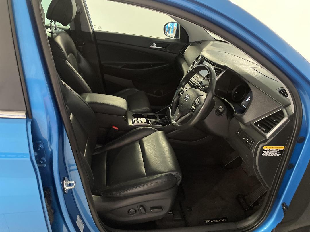 Photo '16' of Hyundai Tucson