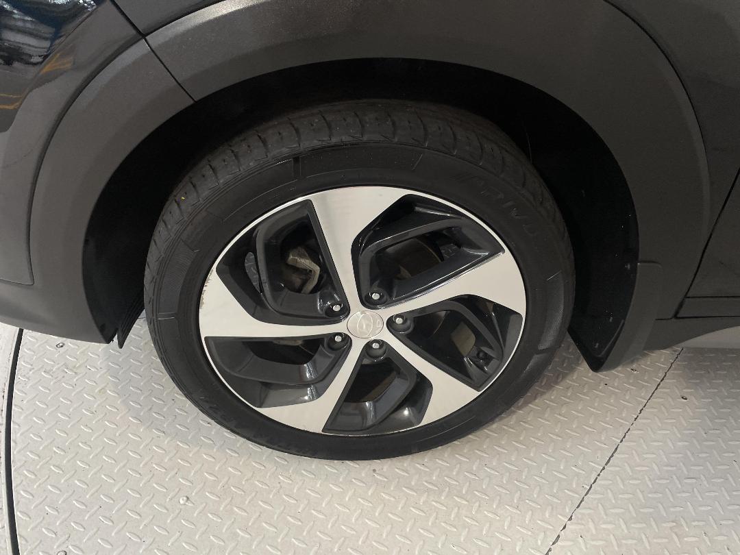 Photo '10' of Hyundai Tucson Photo '10' of Hyundai Tucson