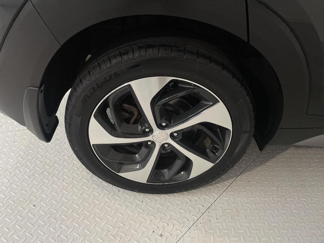 Photo '12' of Hyundai Tucson Photo '12' of Hyundai Tucson