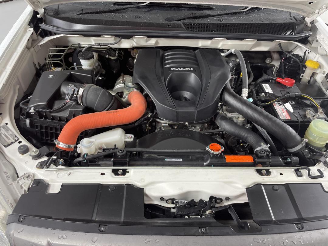 Photo '13' of Isuzu D-MAX