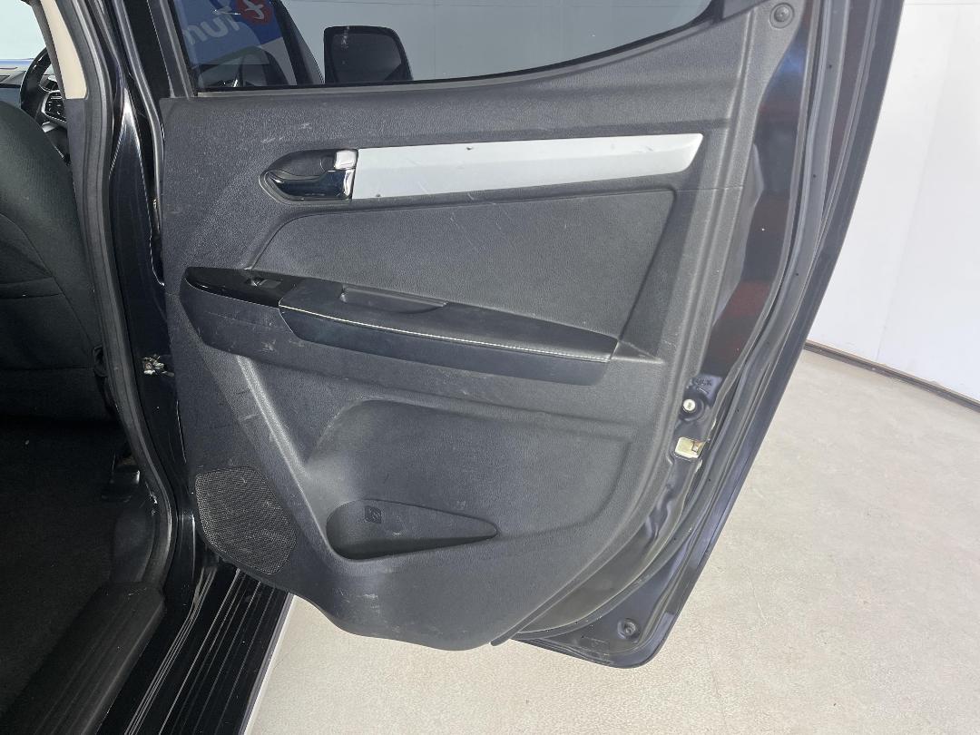 Photo '19' of Isuzu D-MAX