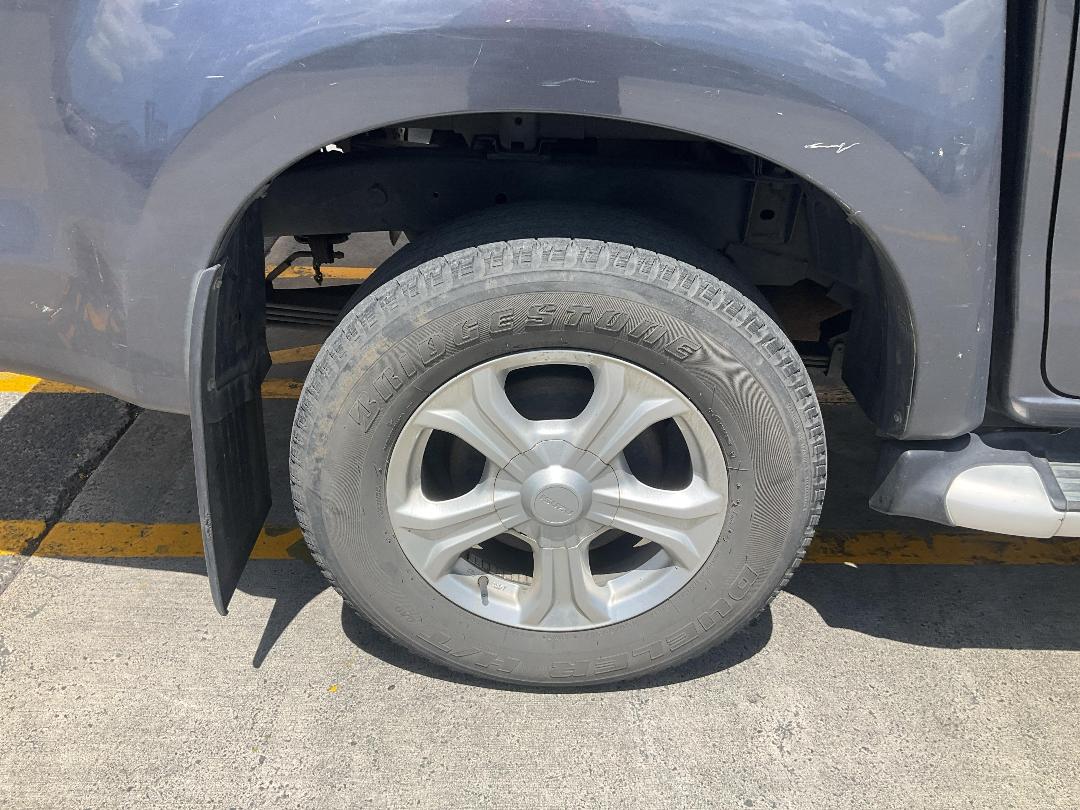 Photo '7' of Isuzu D-MAX LS DC Photo '7' of Isuzu D-MAX LS DC