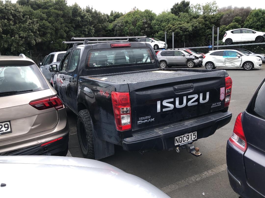 Photo '6' of Isuzu D-MAX LX DC Photo '6' of Isuzu D-MAX LX DC