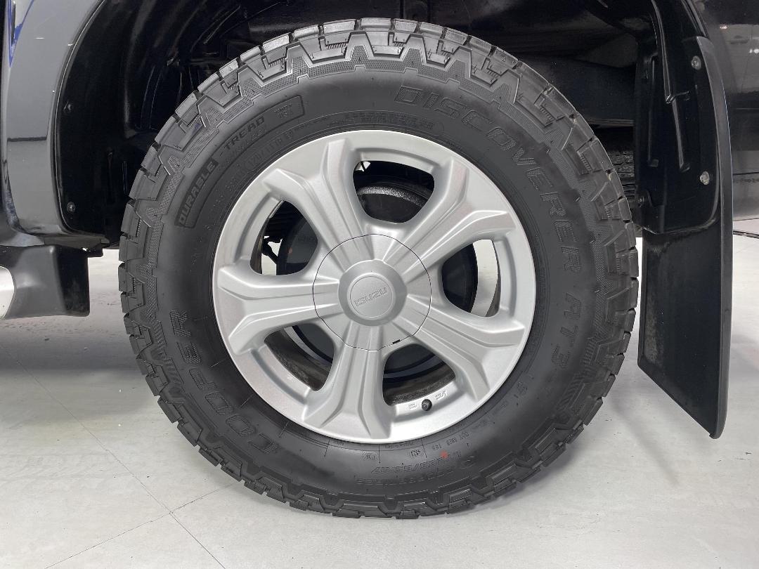 Photo '11' of Isuzu D-MAX