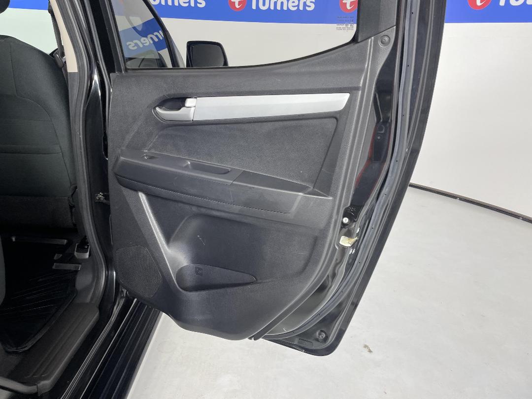 Photo '19' of Isuzu D-MAX