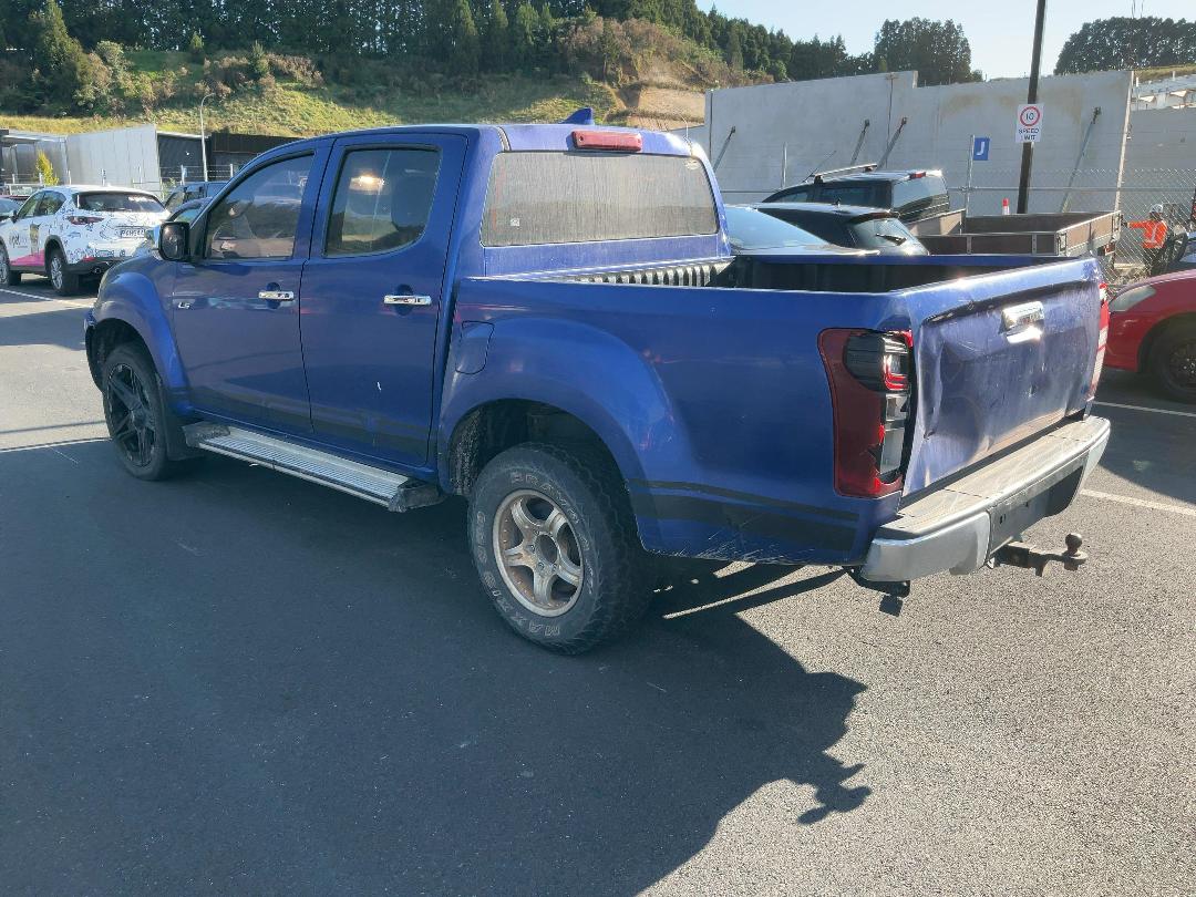 Photo '5' of Isuzu D-MAX LS DC