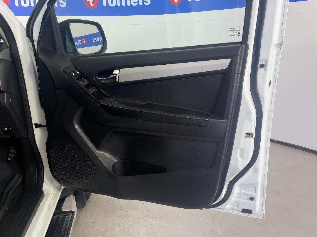 Photo '15' of Isuzu D-MAX