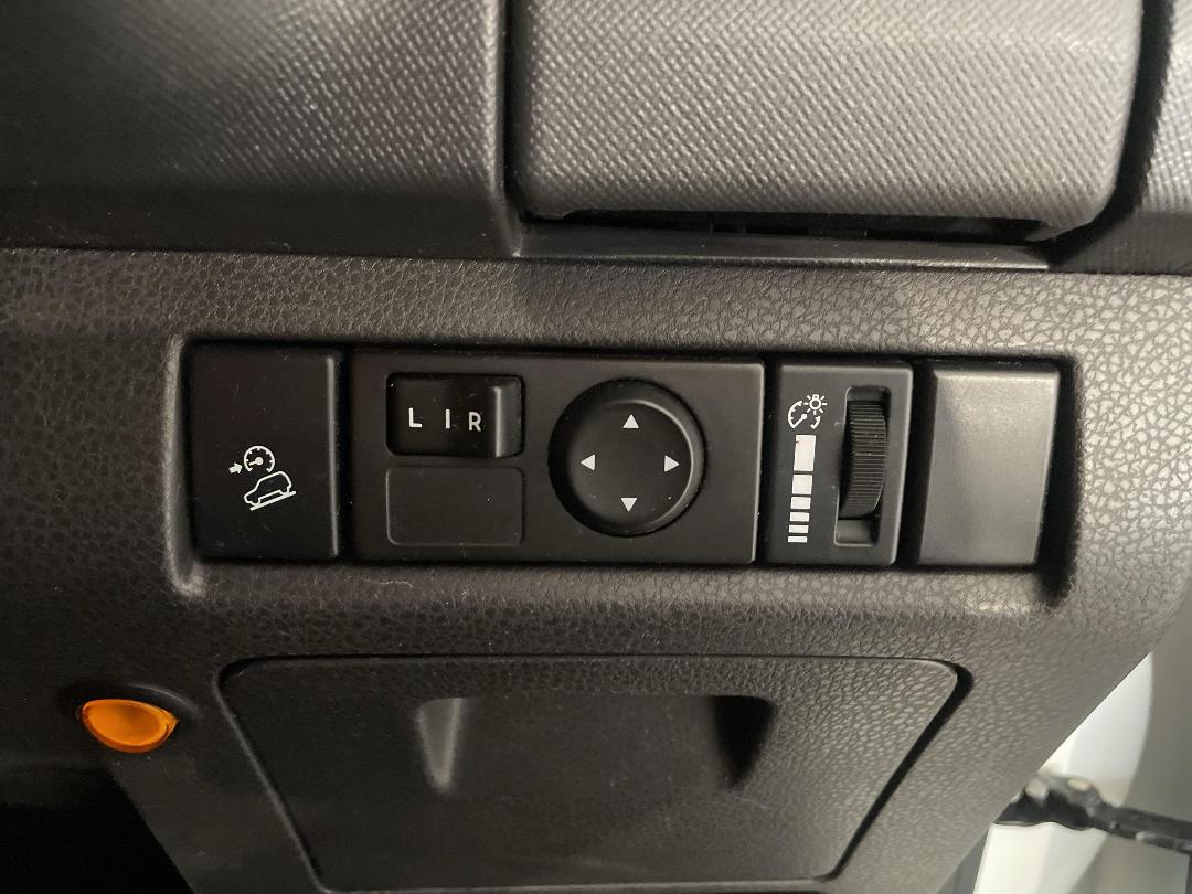 Photo '22' of Isuzu D-MAX Photo '22' of Isuzu D-MAX