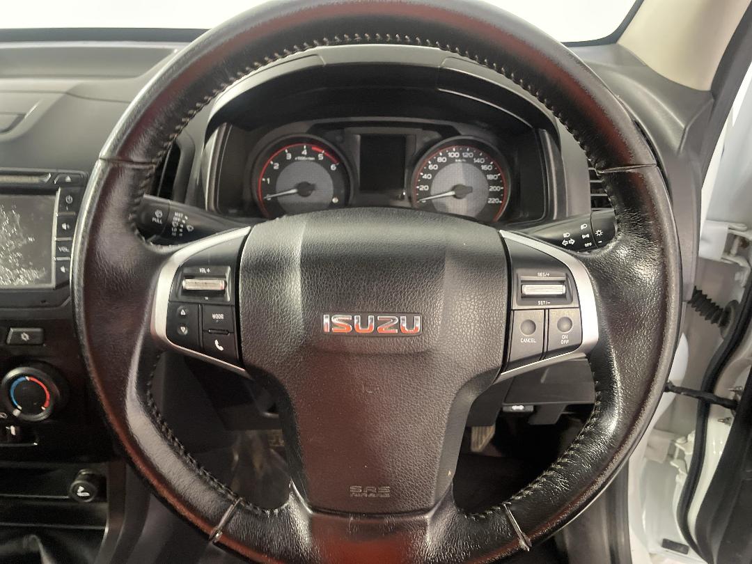 Photo '25' of Isuzu D-MAX Photo '25' of Isuzu D-MAX