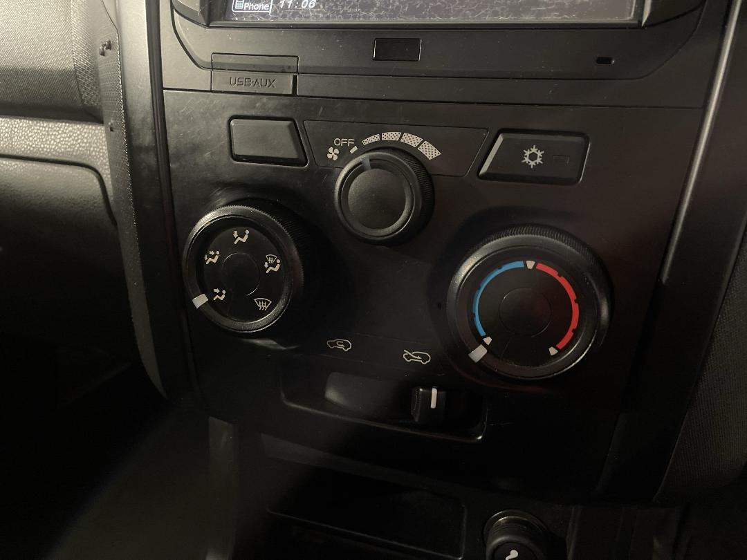 Photo '28' of Isuzu D-MAX Photo '28' of Isuzu D-MAX