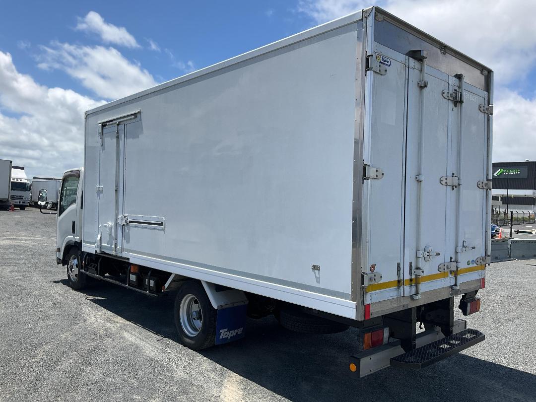 Photo '6' of Isuzu ELF Chiller