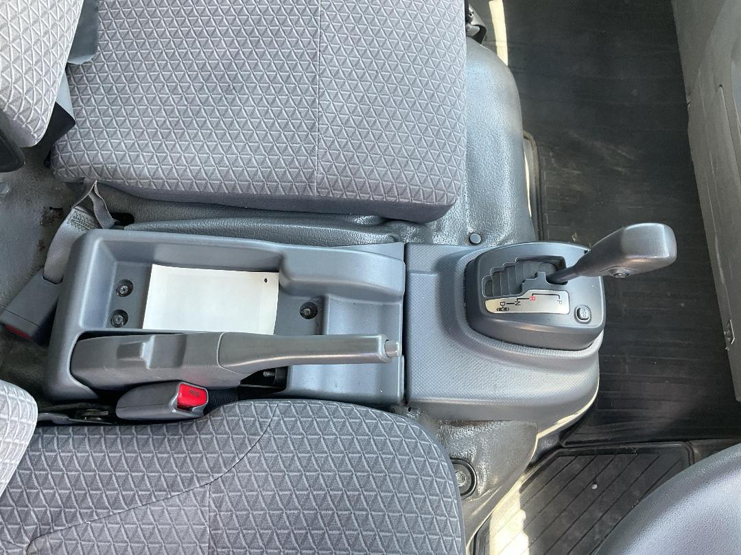 Photo '16' of Isuzu ELF Chiller